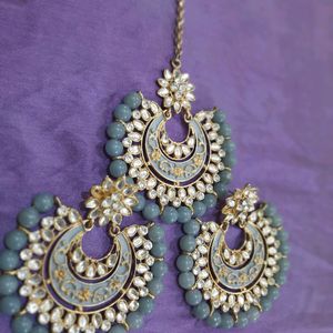 earrings with maang tikka