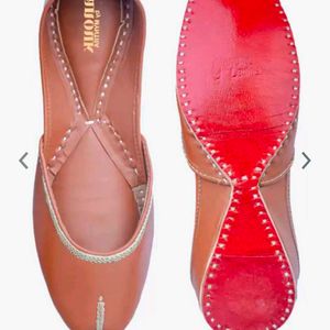 Anouk By Myntra Women Jutti Pure Leather