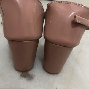 Brand New Pinkish Nude Heels