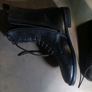 Selling Boot