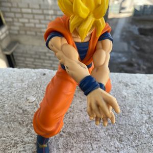 Goku SS2 Action Figure