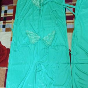 New/Unused Pack Of 4 Nighty Set