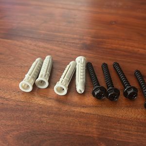 4 Set Of Screws- A Class Quality Top Notch