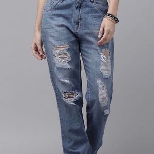 Roadster Boyfriend Straight Cut Ripped Jeans