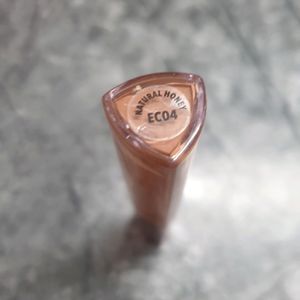 Lotus EchoStay Concealer