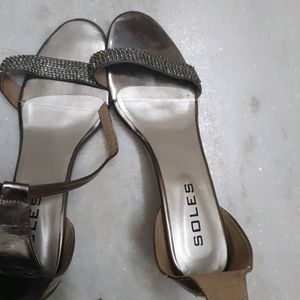 Soles partywear heels of size 39