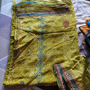 Saree In Ciffon Fabric