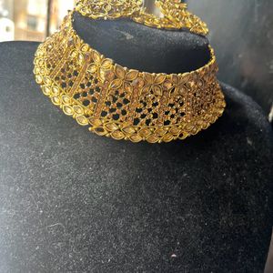 Golden Necklace Set