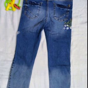 Girls Embroidery Jeans