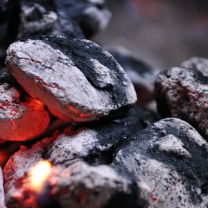 Waste Wood Charcoal For Barbecue And Grill