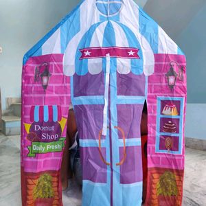 New/Unused Kids Play Tent House