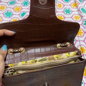 Price Drop Last Date⬇️Brown Sling Bag👜