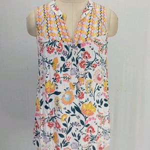 New Sleeveless Floral Top