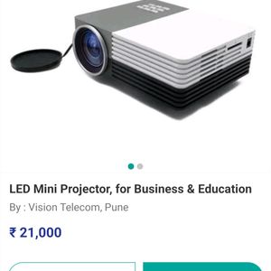 LED Mini Projector for Business & Education