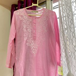 Baby pink short chikankari kurti 🎀