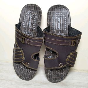 New Men's Trending Fashion Design Slipper