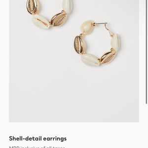 H&M Cowrie Earrings & Bracelet Set