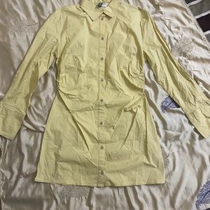 H&M TAPERED WAIST SHIRT