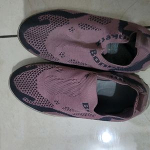 Pretty pink sports shoes  & partywear belly(2)