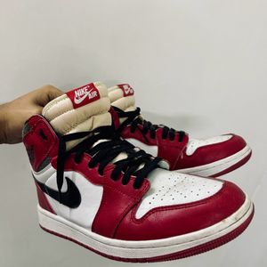 Nike Jordan 1 OG Chicago Lost And Found