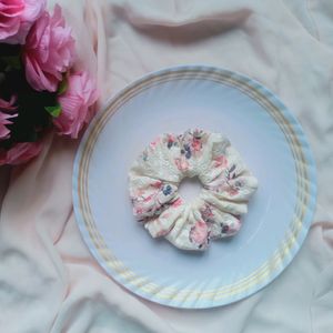 XXl  Chikankari Scrunchies 🌸🌷🌺