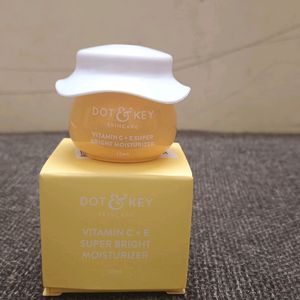 Vitamin C + E Super Bright Moisturizer