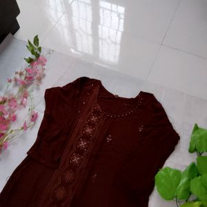 Thread Work Kurti