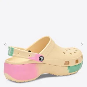 Og Classic Platform Crocs For Women