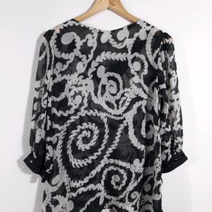 Black & White Top ( Women's )