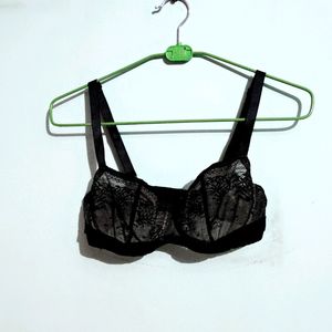 Designer Underwire Black Bra With Net