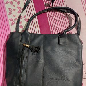 Black Big Size Handbag With Sling Belt