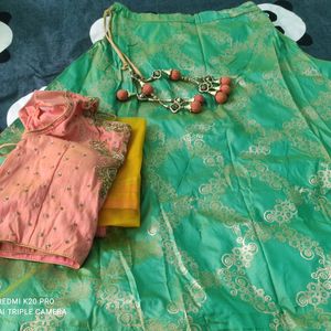 Lehenga Choli Set With Dupatta...Selling It Urgent