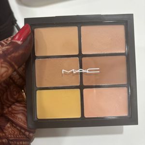 MAC Conceal & Colour Pallet - Medium