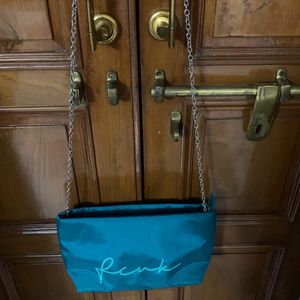 New Sling Bag 🩵