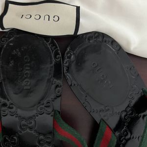 39’s Gucci Double G sandals