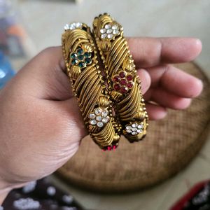 Beautiful Bangles..set Of 4