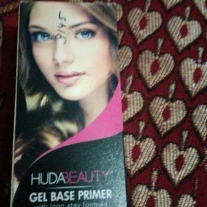 Huda Beauty Primer