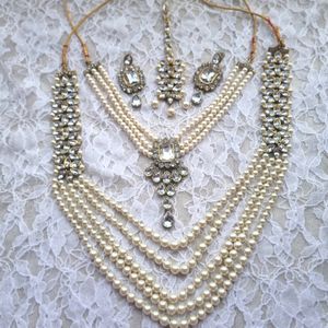 132. Ivory Kundan Bridal Set