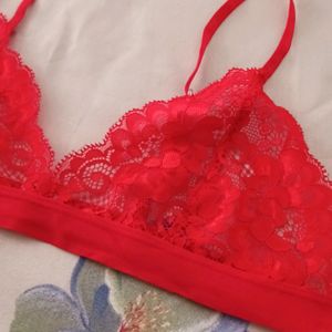 Lace Bra...size 30 32 Can Use..label Missing