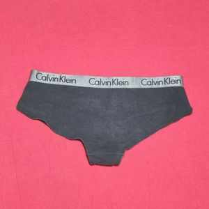 Women Man Brief Size 30/32