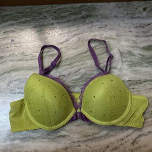 Sale‼️ Fancy Green Bra 💚