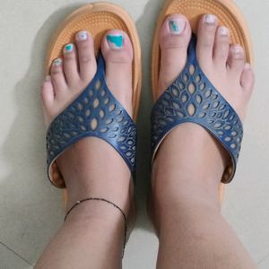 Flat Sandals(Price Negotiable)