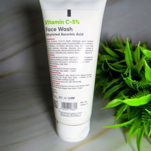 (Shark Tank's Product) CosIQ Vitamin C-5% Facewash