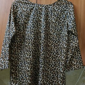 LEOPARD DESIGN TOP