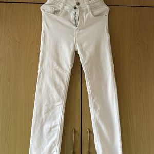 Trendy White Jeans