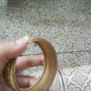 Single Broad Bangle