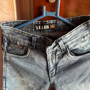 Sizs 28 Men’s Jeans Good Condition