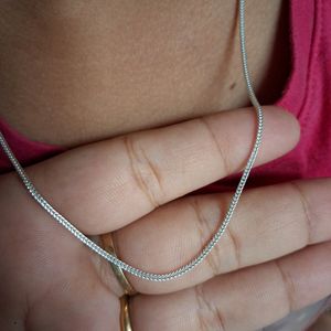 Beautiful New 92.5 Silver Chain