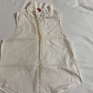 H&M Sleeveless Button Down Shirt