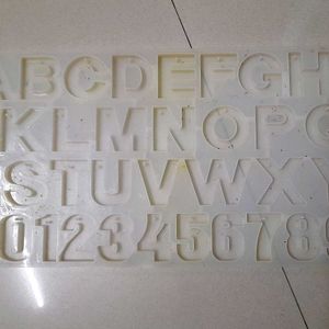 Alphabet Mould Resin Silicone Front Facing Numbers